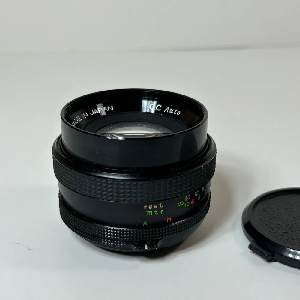 Petri CC Auto 55mm f/1.8 Prime Lens Japan - Minor Internal Dust (698651)